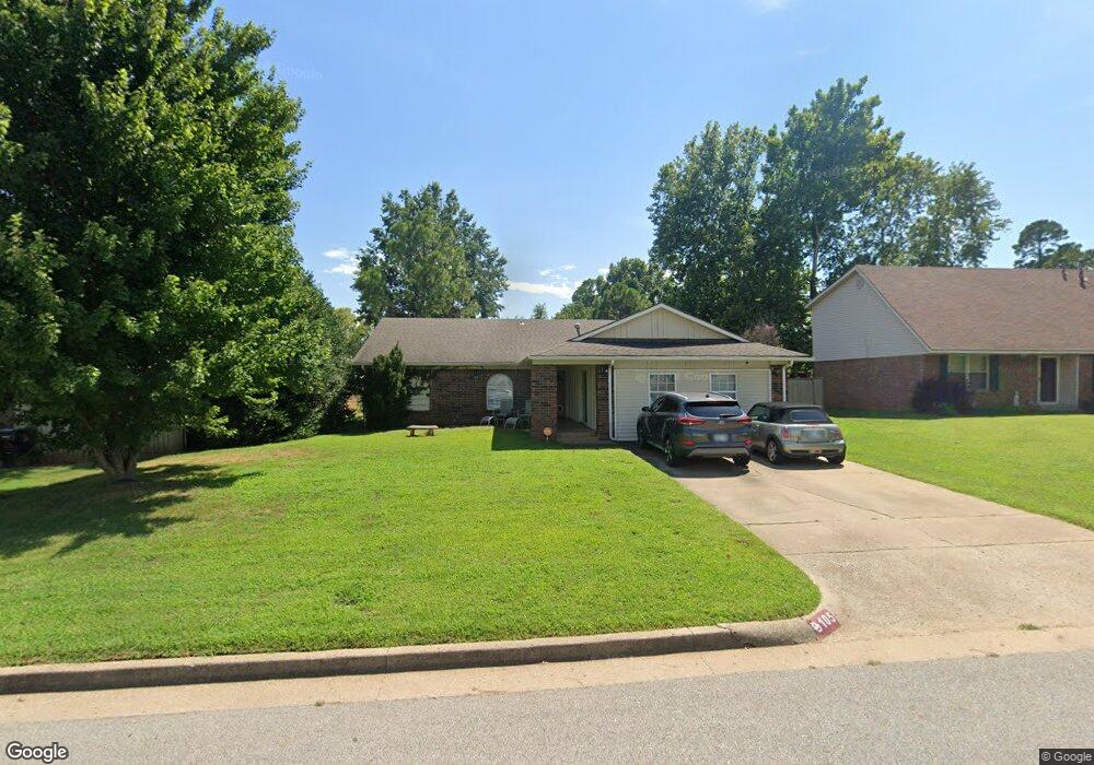 105 W Gulfport St, Broken Arrow, OK 74011 - photo 1