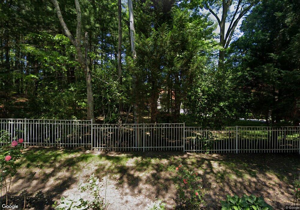 101 I U Willets Rd, Old Westbury, NY 11568 - photo 1