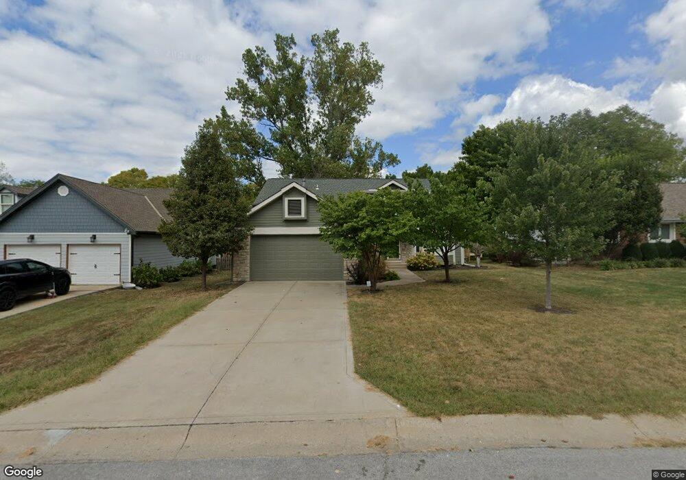 912 SW Georgetown St, Lees Summit, MO 64082 - photo 1