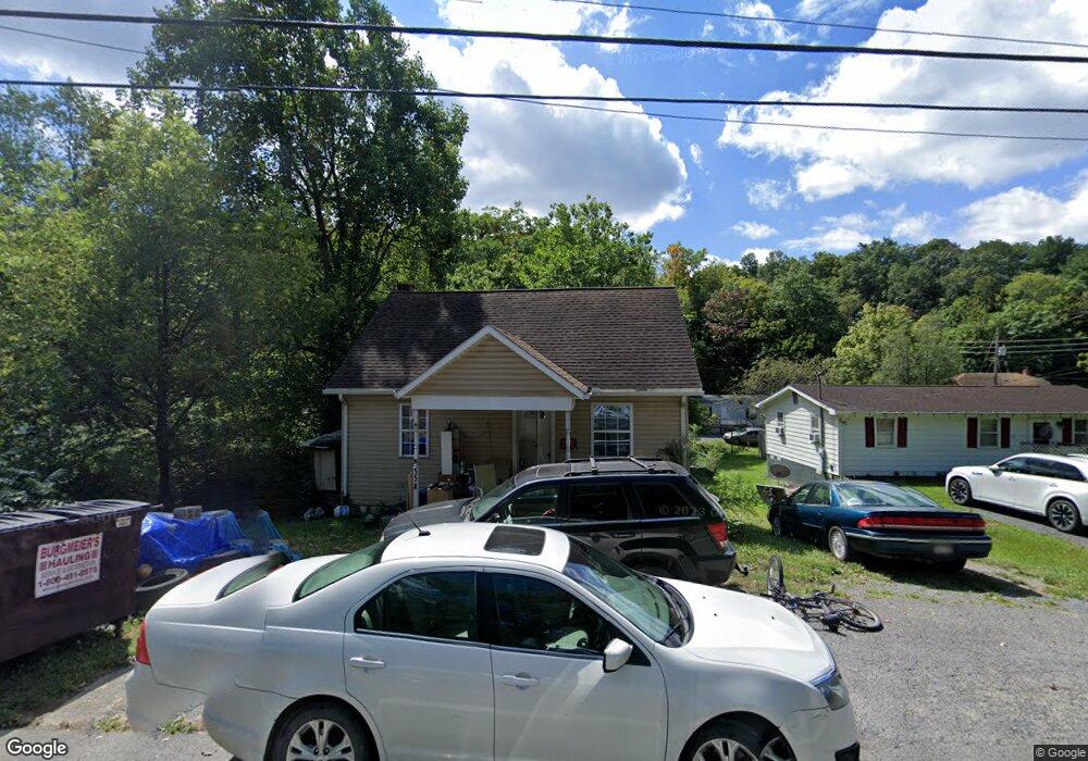 454 Biser St, Berkeley Springs, WV 25411 - photo 1