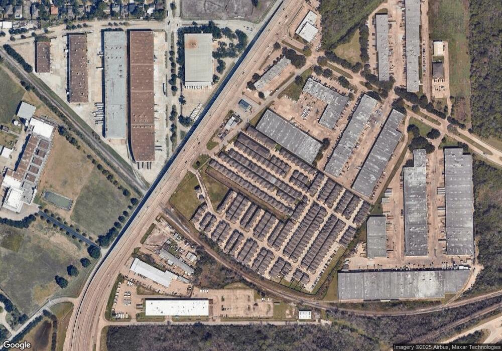 3724 Main Poplar Dr, Houston, TX 77025 - photo 1