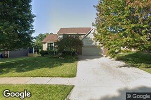 1113 Stoneridge Dr, Lawrence, KS 66049