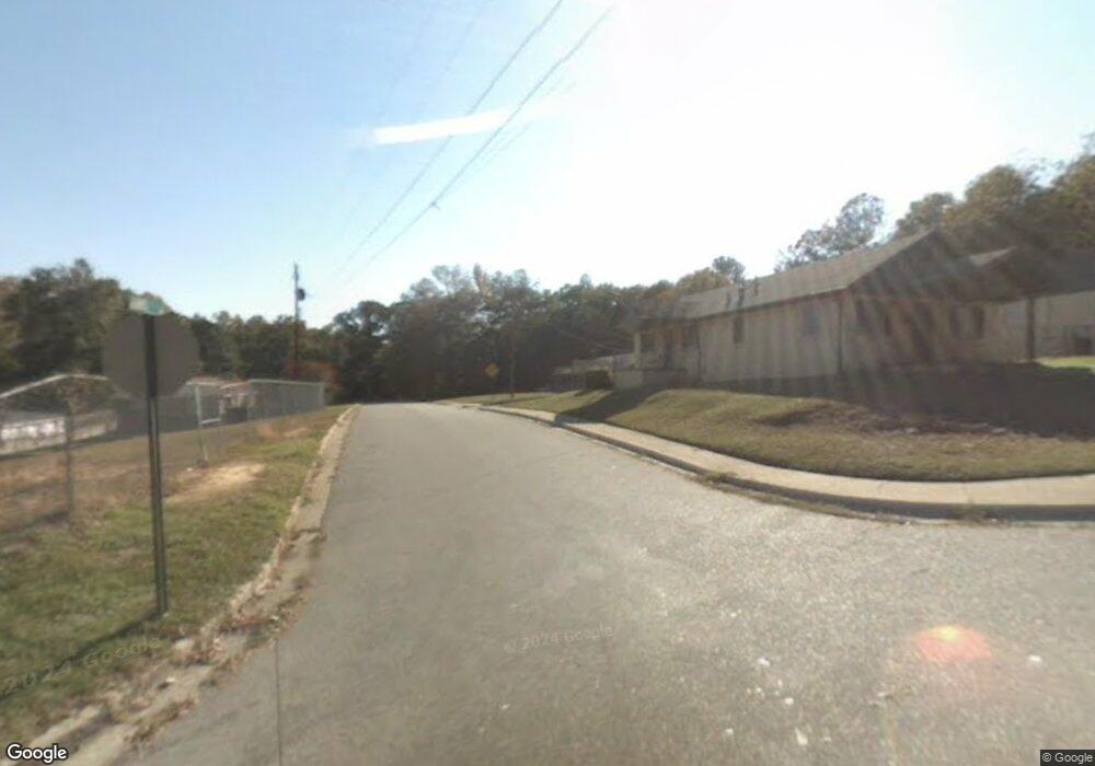 5969 Robinson Cir, Macon, GA 31204 - photo 1