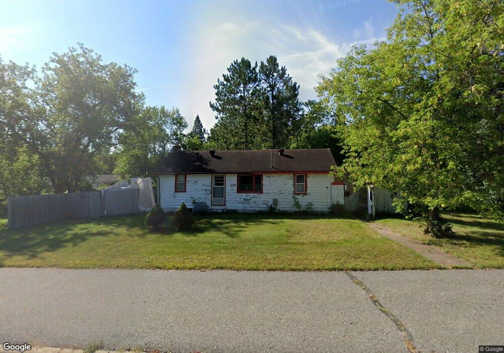 520 SW 4th St, Grand Rapids, MN 55744 - photo 1