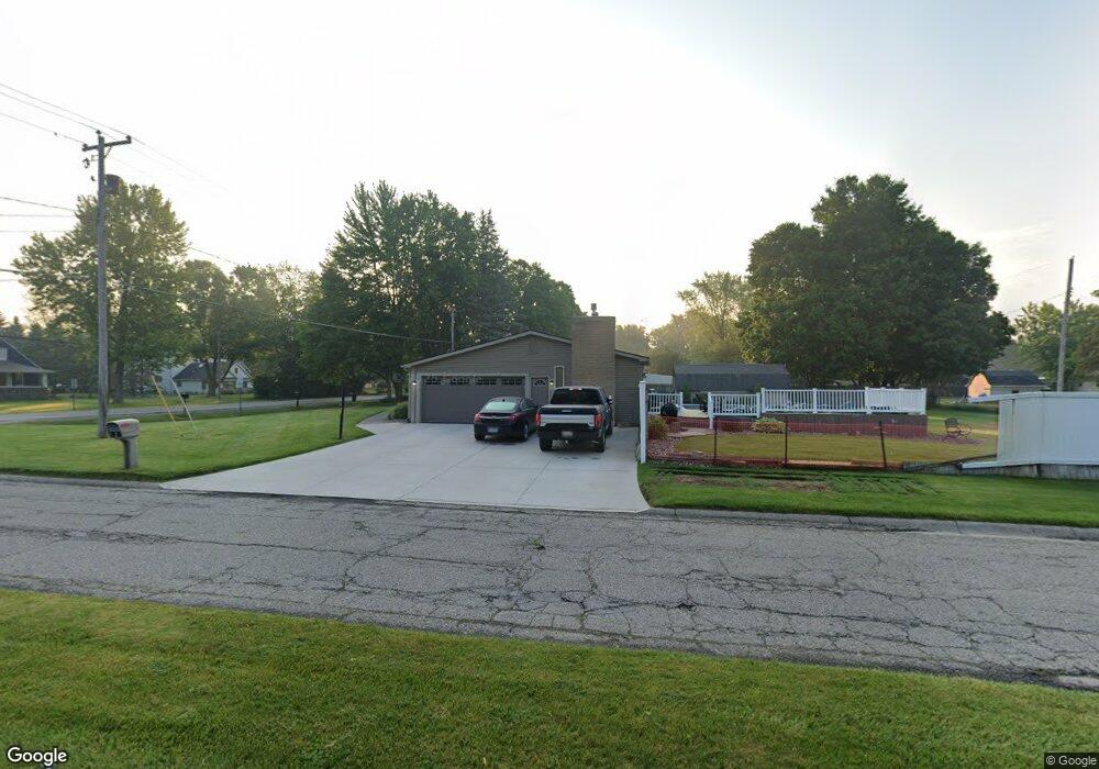 5272 E Carpenter Rd, Flint, MI 48506 - photo 1