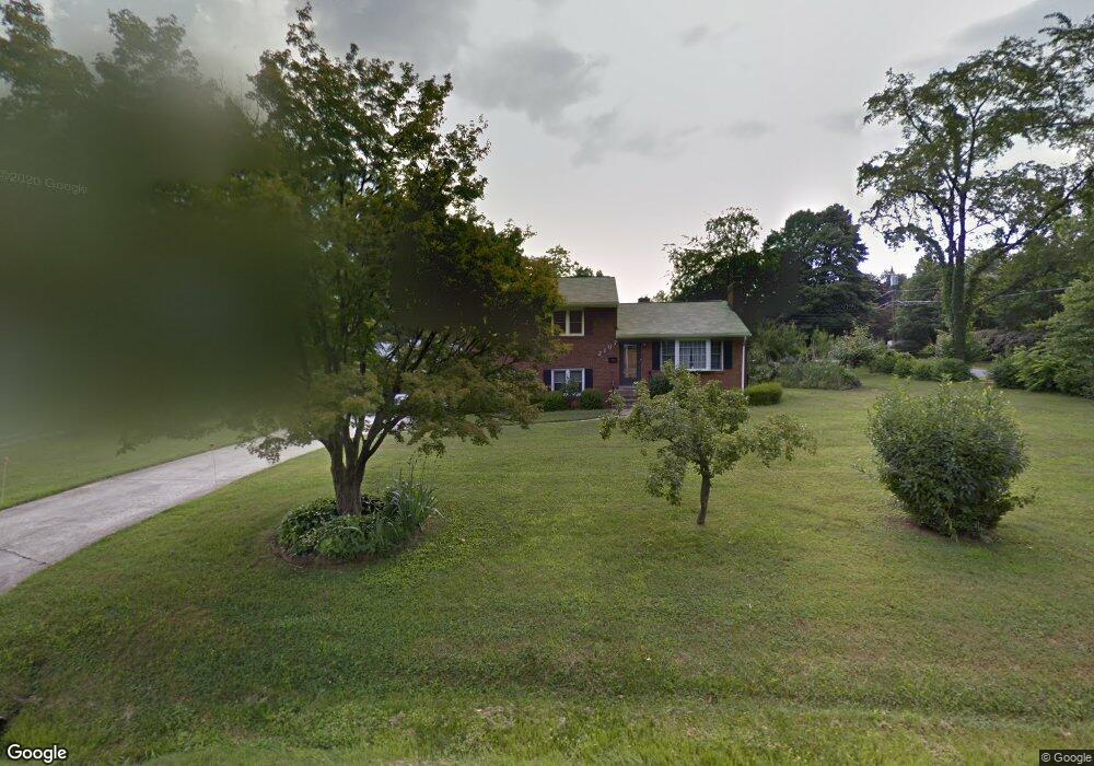 2107 Reynolds St, Falls Church, VA 22043 - photo 1