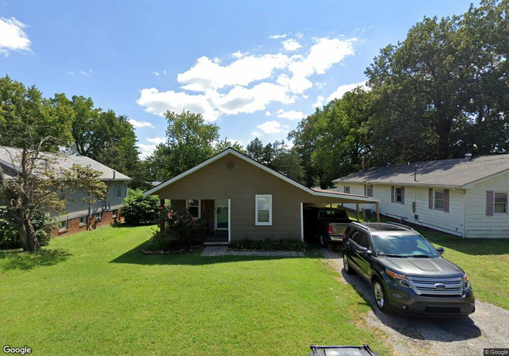 1017 Cedar St, Harrisburg, IL 62946 - photo 1