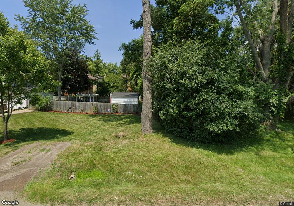 6716 Dandison Blvd, West Bloomfield, MI 48324 - photo 1