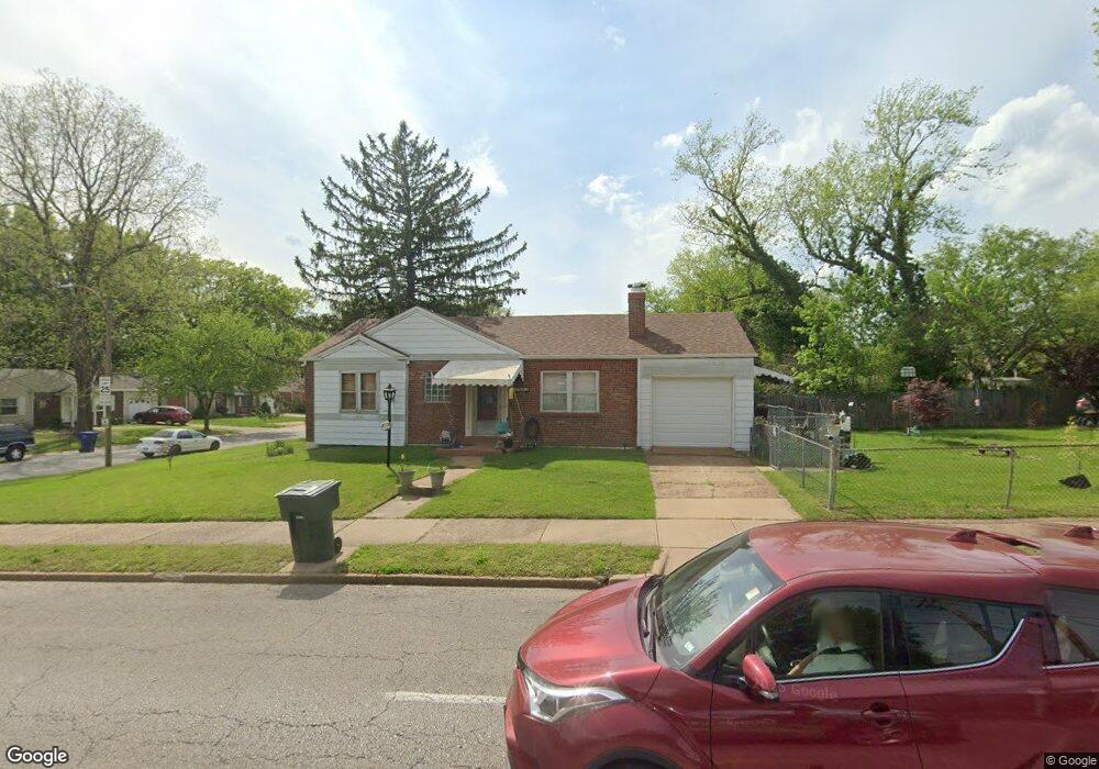 5401 Bancroft Ave, Saint Louis, MO 63109 - photo 1