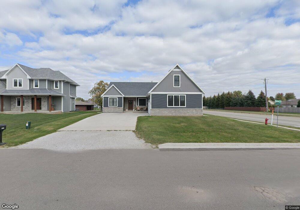 5704 W Hoelzel Way, Appleton, WI 54915 - photo 1