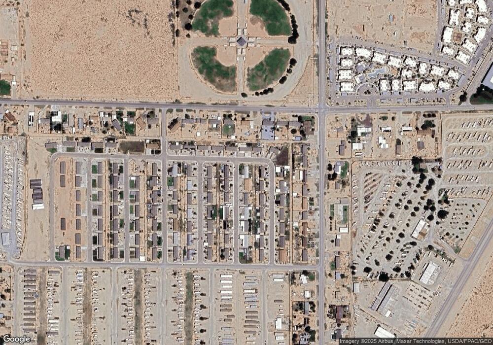 4204 Magnolia St, Carlsbad, NM 88220 - photo 1