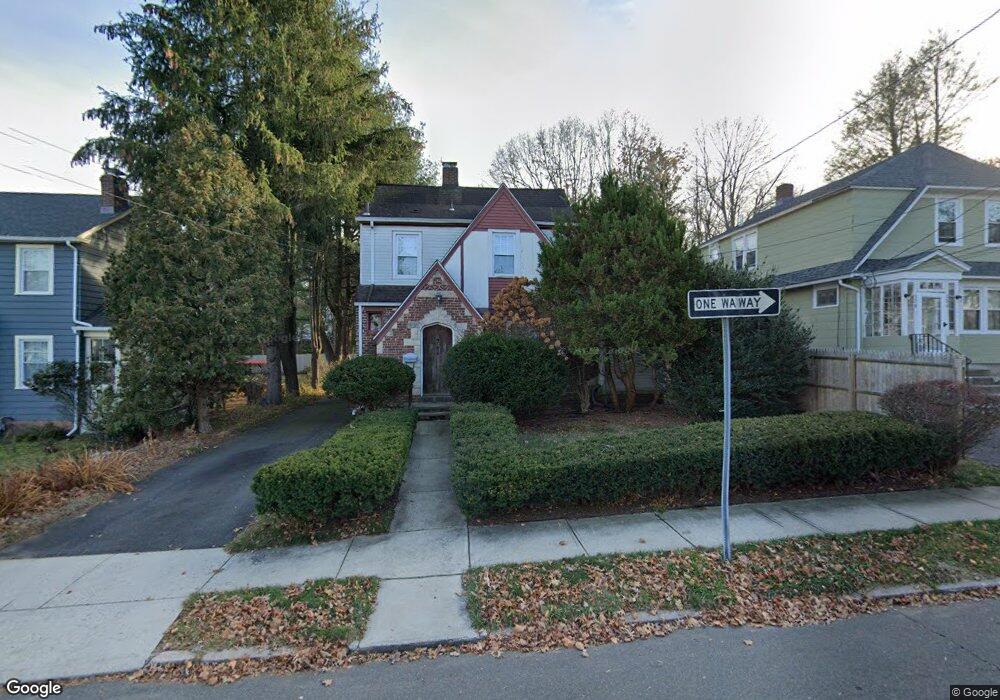 124 Augur St, Hamden, CT 06517 - photo 1