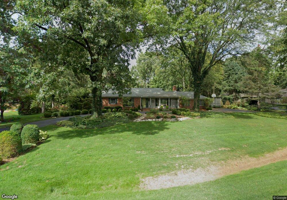 3820 Carriage Ln, Bloomfield Hills, MI 48301 - photo 1