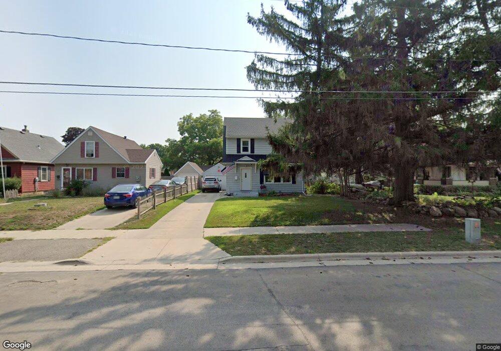 1205 4th St SW, Austin, MN 55912 - photo 1