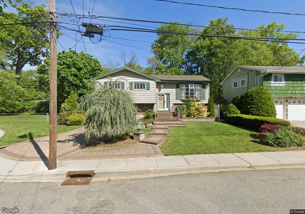 1190 Ossipee Rd, West Hempstead, NY 11552 - photo 1