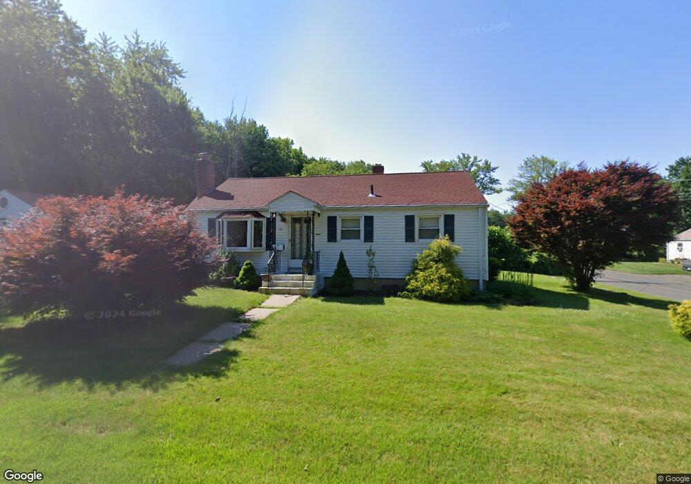 111 Pershing St, Bloomfield, CT 06002 - photo 1