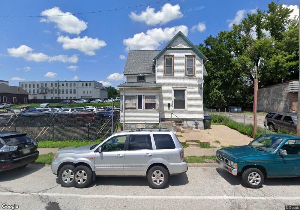 1214 W 4th St, Davenport, IA 52802 - photo 1