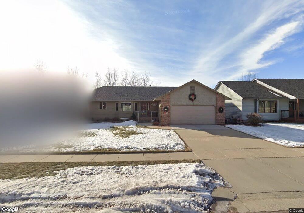 5005 E Fernwood Dr, Sioux Falls, SD 57110 - photo 1