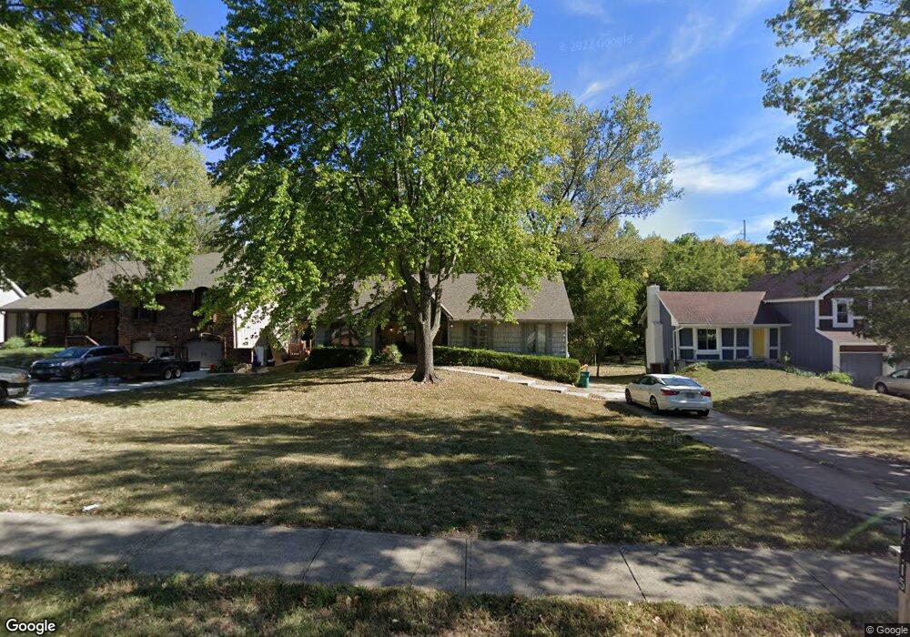 14115 Midland Dr, Shawnee, KS 66216 - photo 1