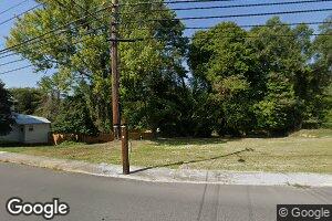 208 S State St, Athens, WV 24712