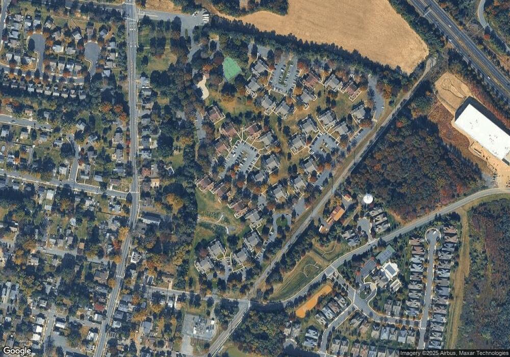 48 Dennis Ct, Hightstown, NJ 08520 - photo 1