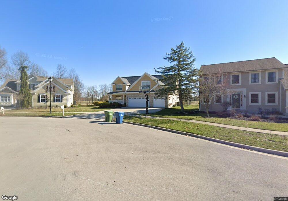 680 Wedgewood Dr, Marysville, OH 43040 - photo 1