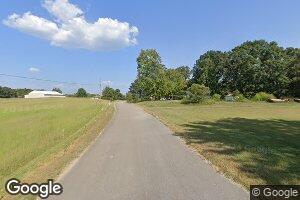 25 Pollard Rd, Walling, TN 38587