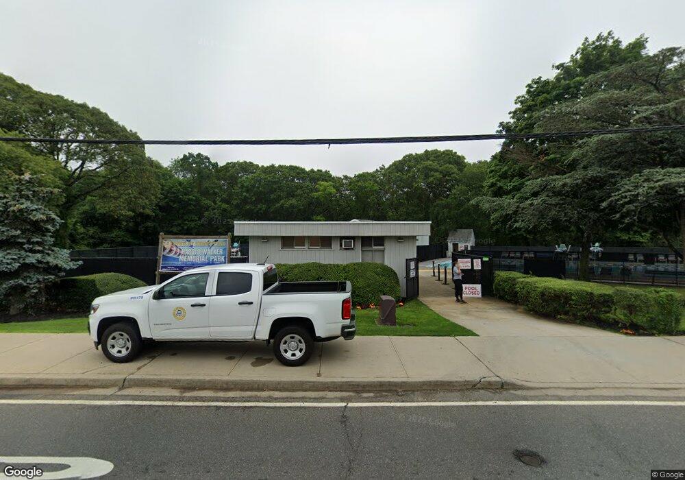 1223 Woodfield Rd, Rockville Centre, NY 11570 - photo 1
