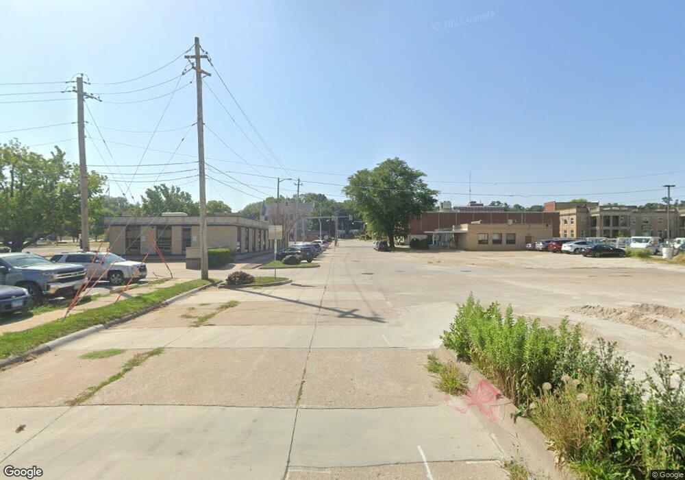 527 18th, Moline, IA 61265 - photo 1