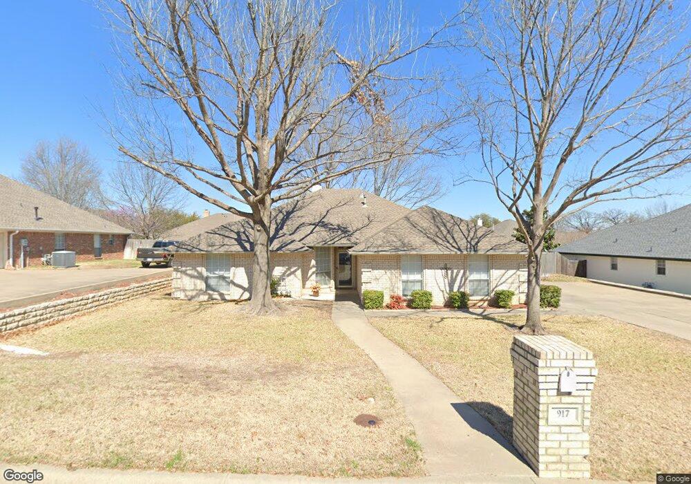 917 Jonathan Ct, Weatherford, TX 76086 - photo 1