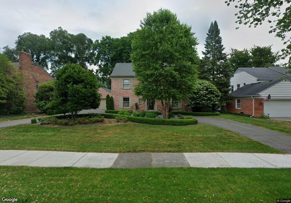 28 Edgemere Rd, Grosse Pointe Farms, MI 48236 - photo 1