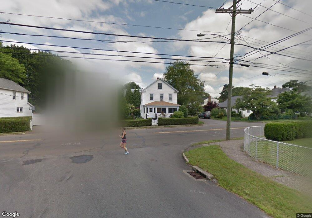 602 Oldfield Rd, Fairfield, CT 06824 - photo 1