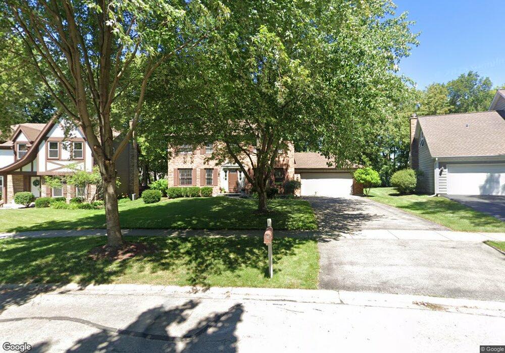 813 Biltmore Ct, Naperville, IL 60563 - photo 1