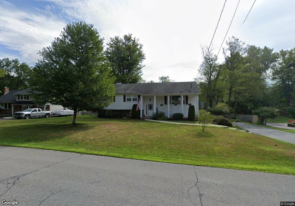 13 Barry Ln, Schenectady, NY 12302 - photo 1