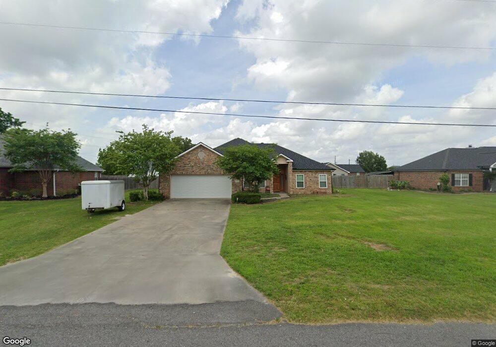 2794 Grayson Ln, Lake Charles, LA 70605 - photo 1