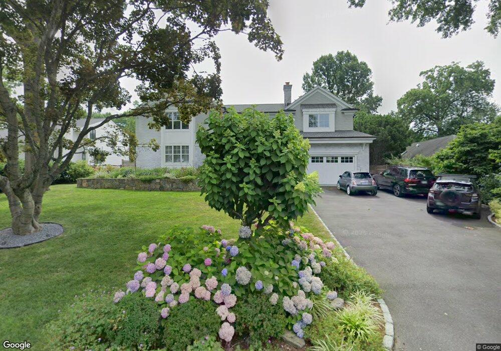 39 Druid Ln, Riverside, CT 06878 - photo 1