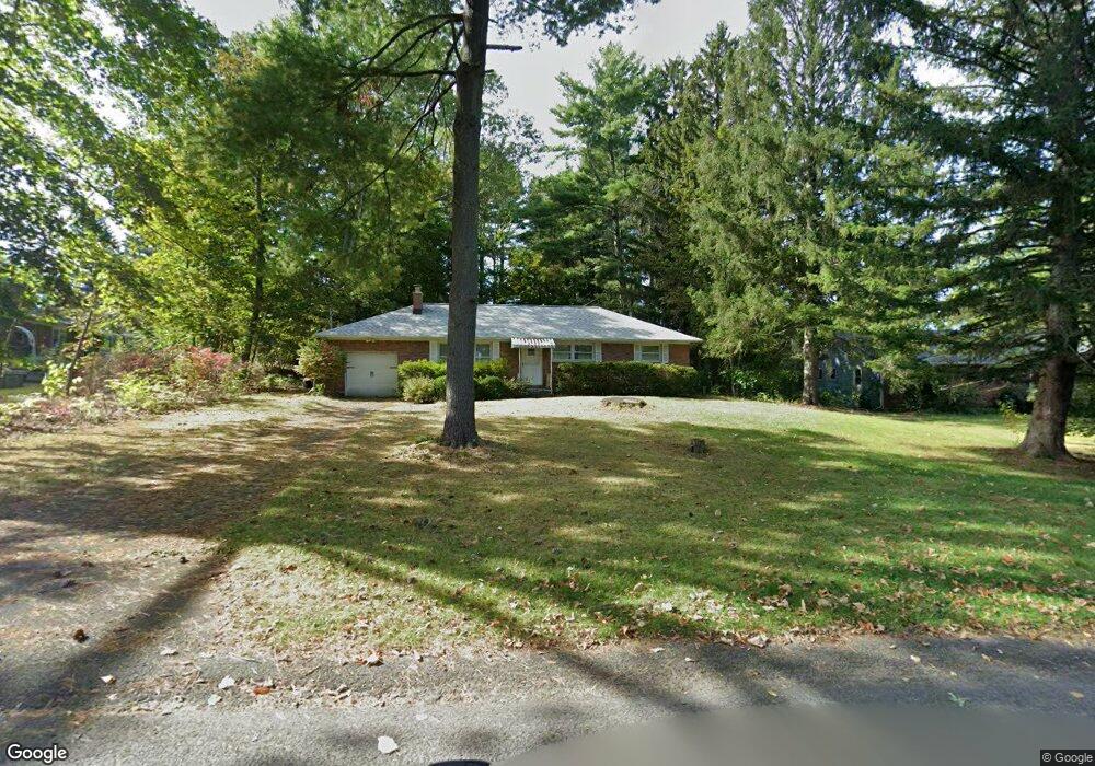 905 Ash Tree Ln, Schenectady, NY 12309 - photo 1