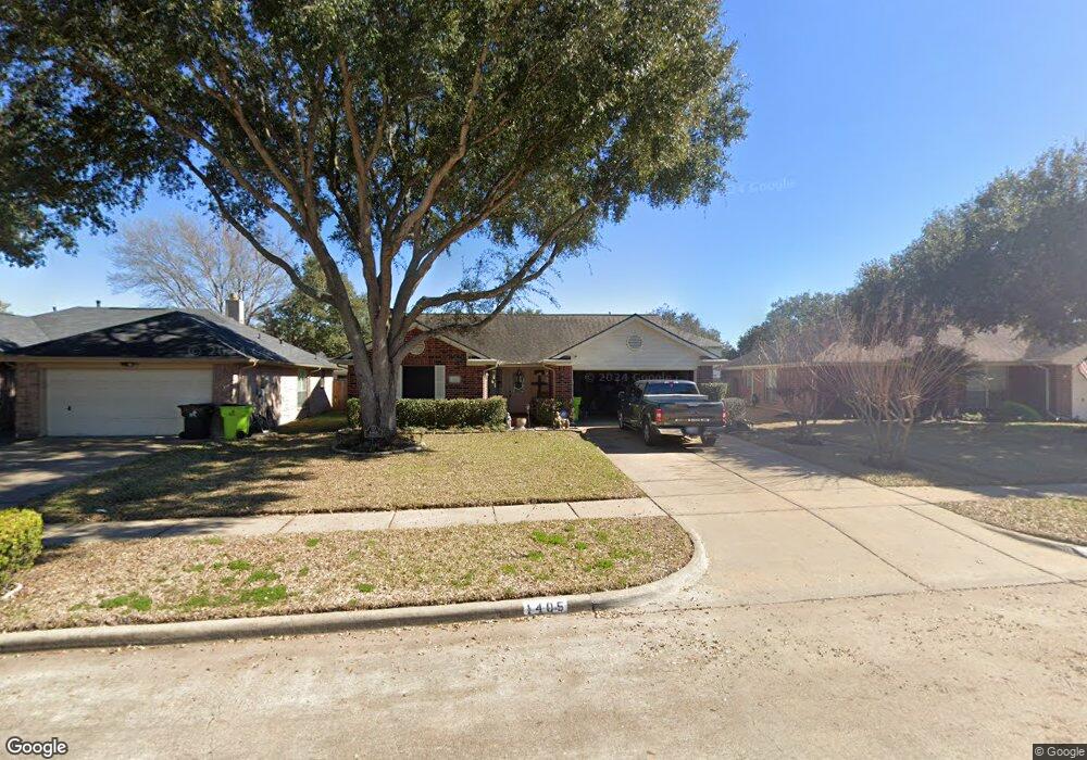 1405 Township Ct, Rosenberg, TX 77471 - photo 1