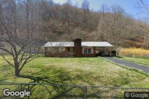 266 Upper Mill Creek Rd, Leburn, KY 41831