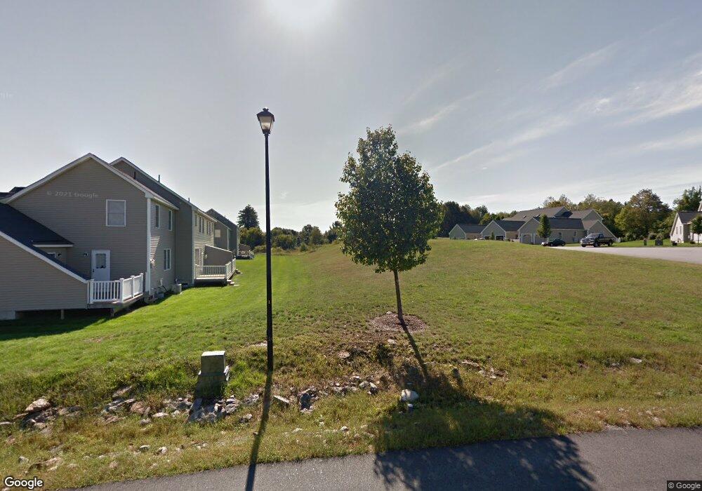 20 Chickering Ct unit 20, Pembroke, NH 03275 - photo 1