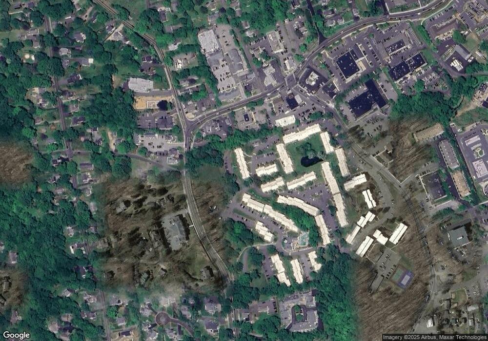 4 Stebbins Close unit 4, Ridgefield, CT 06877 - photo 1