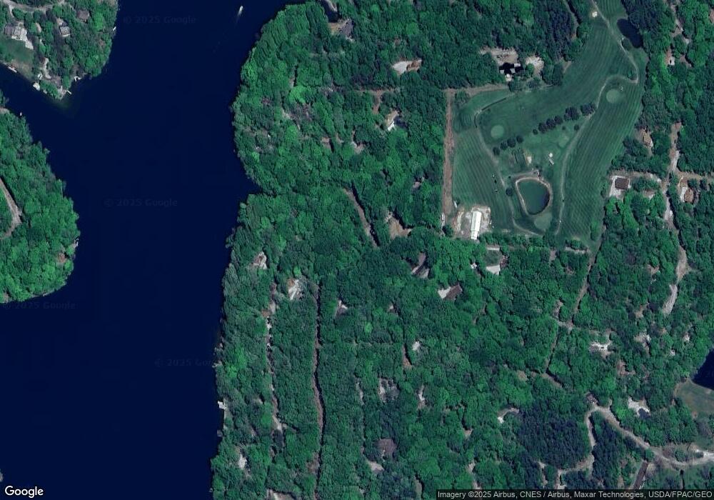 696 Natchez Ln, Sugar Grove, OH 43155 - photo 1