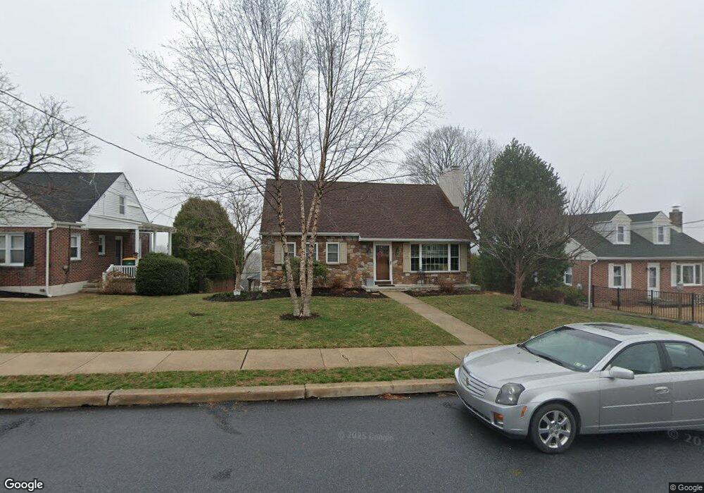 2399 Grandview Blvd, Reading, PA 19609 - photo 1