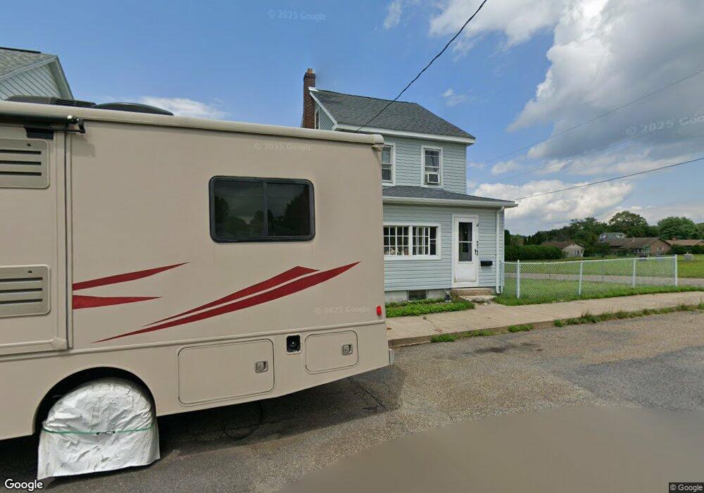 231 E Sherman St, McAdoo, PA 18237 - photo 1