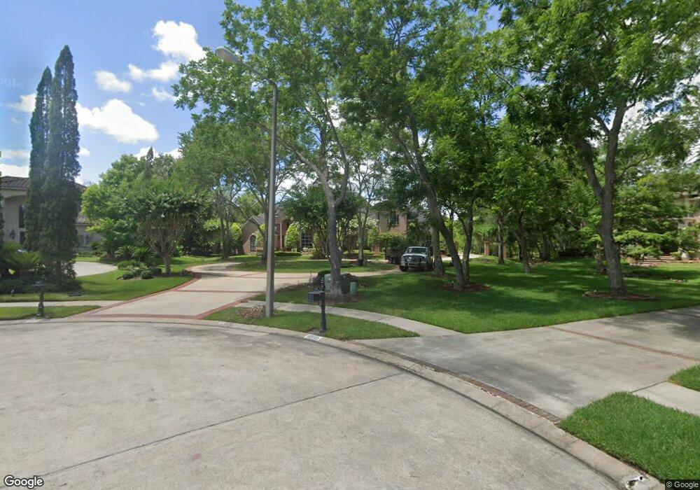 204 Century Dr, Friendswood, TX 77546 - photo 1