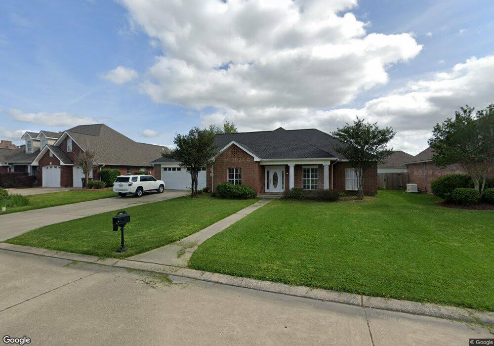 2255 N Kingswood St, Lake Charles, LA 70605 - photo 1