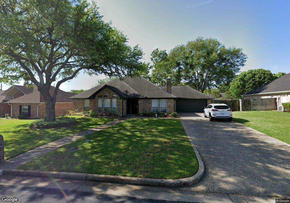 1204 Spring Branch Dr, Tyler, TX 75703 - photo 1