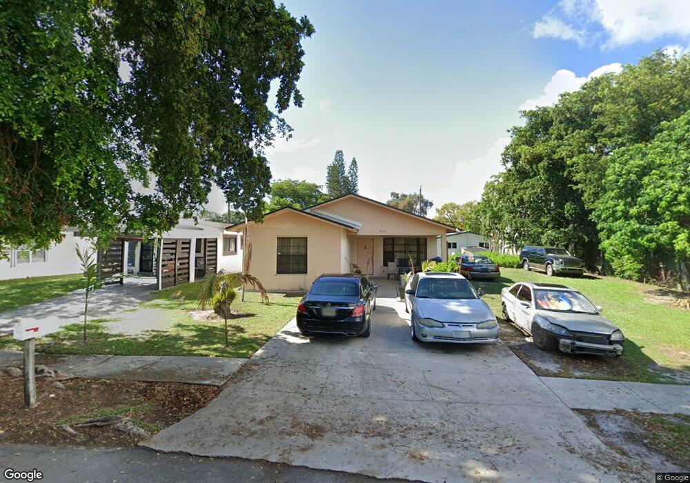 2328 Douglas St, Hollywood, FL 33020 - photo 1