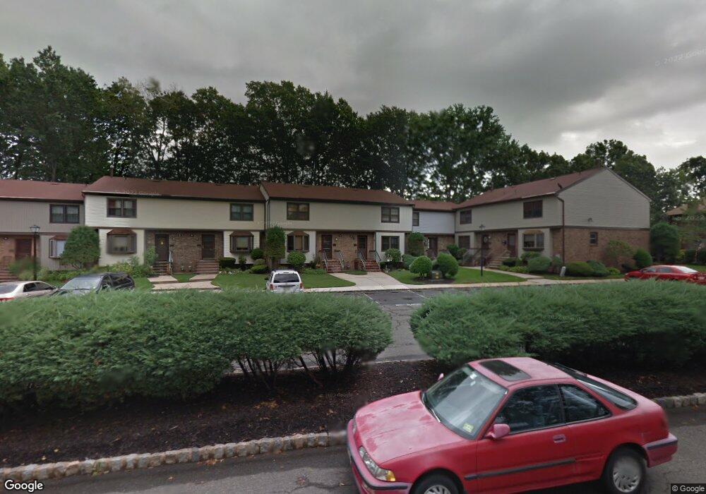 114 Highview Dr, Woodbridge, NJ 07095 - photo 1