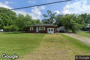 601 W 8th St, Grandview, IN 47615